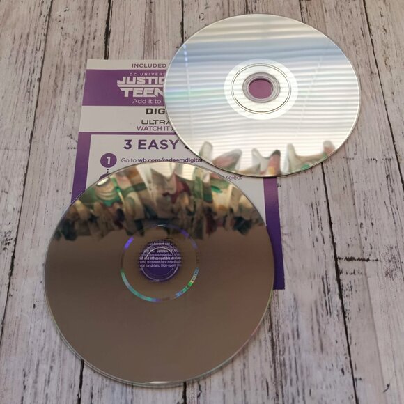 Justice League vs Teen Titan DVD and Blu-Ray 2 Disc Animated Movie - Picture 5 of 5